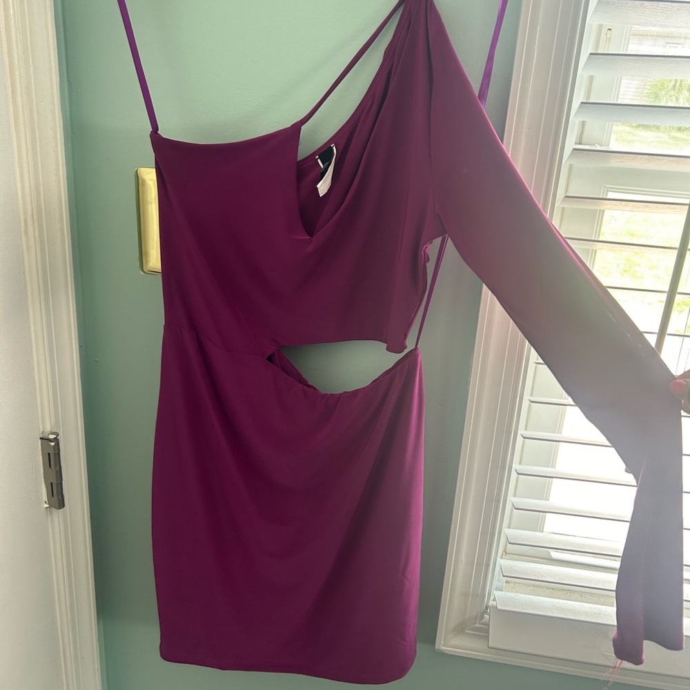 Windsor one sleeve homecoming dress